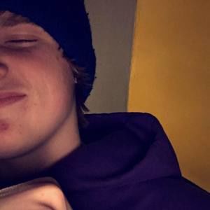 Meet your Posher, Cameron